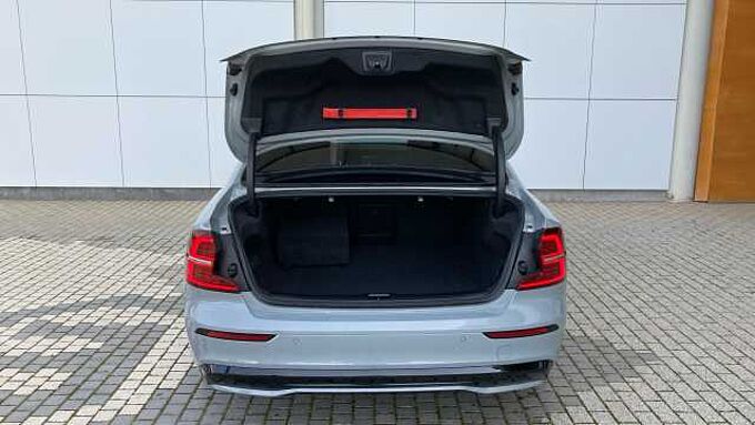 Volvo S60 S60 Plus, B4 Mild Hybrid, Gasolina, Dark