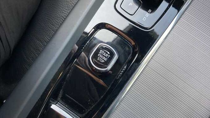 Volvo S60 S60 Plus, B4 Mild Hybrid, Gasolina, Dark