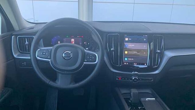 Volvo XC60 XC60 Momentum Pro, B4 mild hybrid (gasolina)