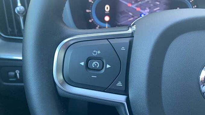 Volvo XC60 XC60 Momentum Pro, B4 mild hybrid (gasolina)