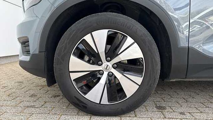 Volvo XC40 XC40 Momentum Pro, T2 (gasolina - aut)