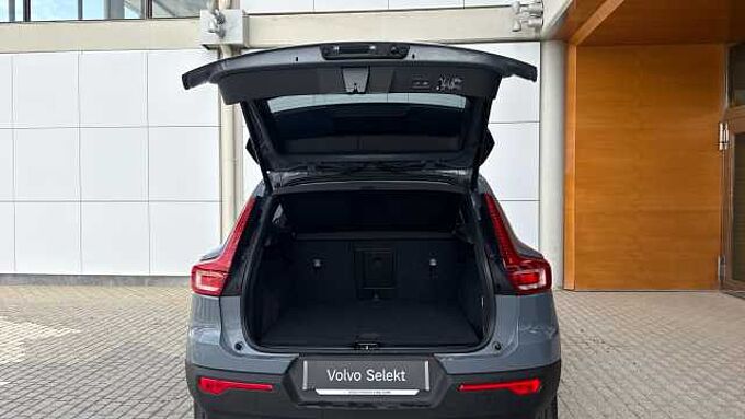 Volvo XC40 XC40 Momentum Pro, T2 (gasolina - aut)