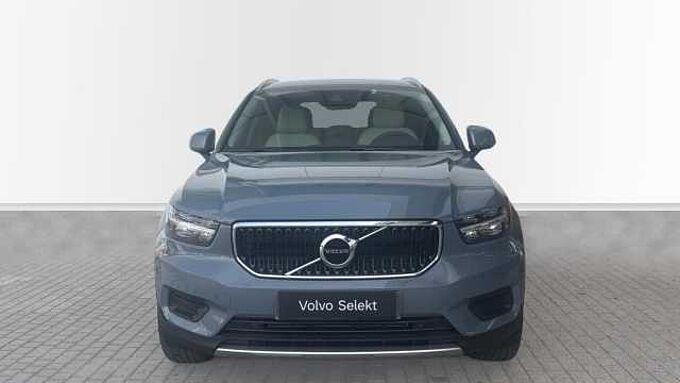 Volvo XC40 XC40 Momentum Pro, T2 (gasolina - aut)