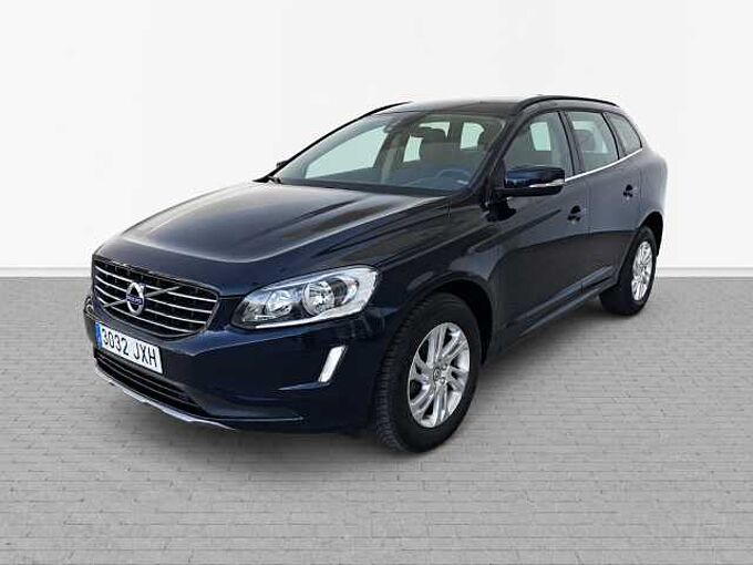 Volvo XC60 2.0 D3 MOMENTUM 150 5P