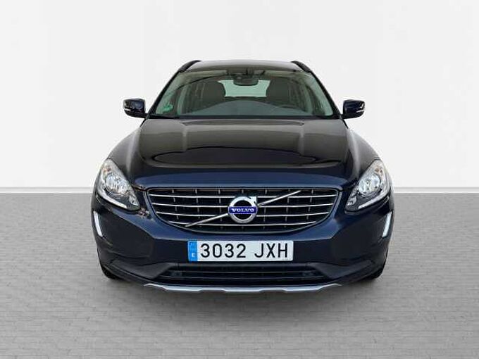 Volvo XC60 2.0 D3 MOMENTUM 150 5P
