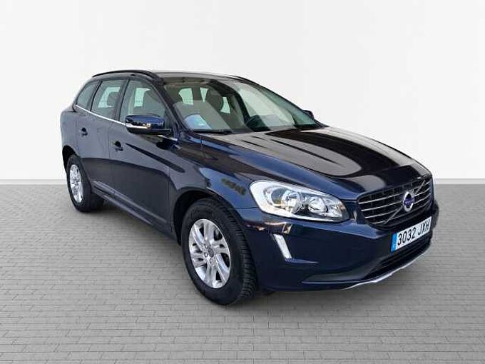 Volvo XC60 2.0 D3 MOMENTUM 150 5P