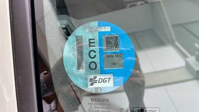 Volvo XC40 XC40 Core, B3 Mild hybrid, Gasolina