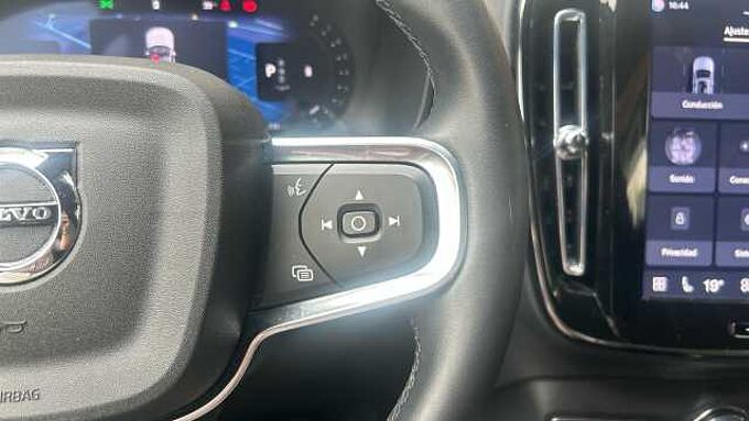 Volvo XC40 XC40 Core, B3 Mild hybrid, Gasolina