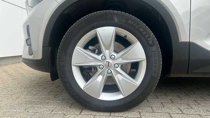 Volvo XC40 XC40 Core, B3 Mild hybrid, Gasolina