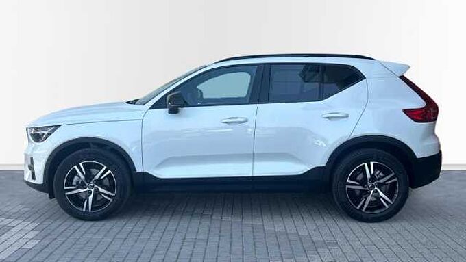 Volvo XC40 XC40 Plus, B3 Mild hybrid, Gasolina, Dark
