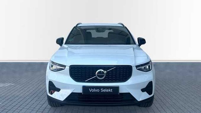 Volvo XC40 XC40 Plus, B3 Mild hybrid, Gasolina, Dark