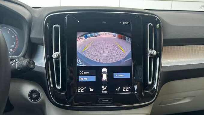 Volvo XC40 XC40 Momentum Pro, B3 mild hybrid (gasolina)
