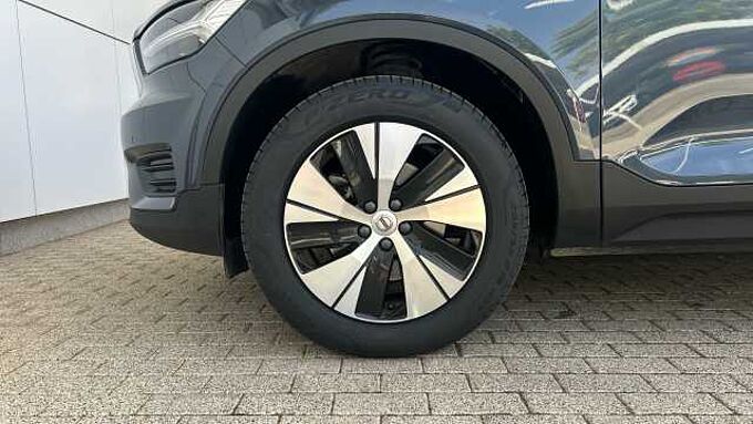 Volvo XC40 XC40 Momentum Pro, B3 mild hybrid (gasolina)