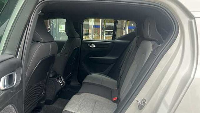 Volvo XC40 XC40 Core, B3 Mild hybrid, Gasolina