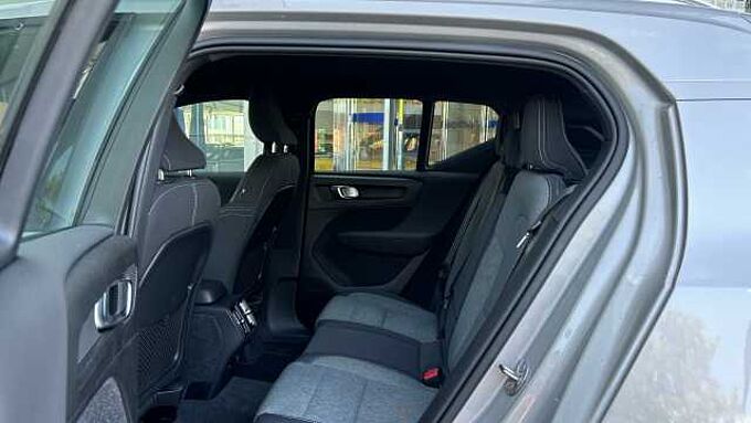 Volvo XC40 XC40 Core, B3 Mild hybrid, Gasolina