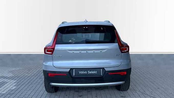 Volvo XC40 XC40 Core, B3 Mild hybrid, Gasolina