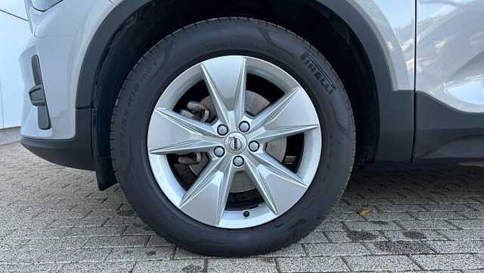 Volvo XC40 XC40 Core, B3 Mild hybrid, Gasolina