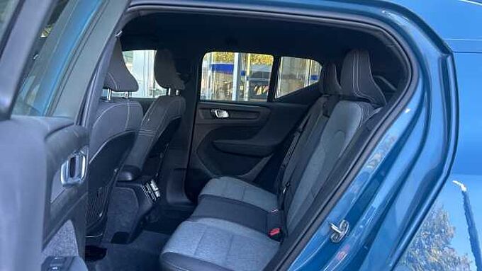 Volvo XC40 XC40 Core, B3 Mild hybrid, Gasolina