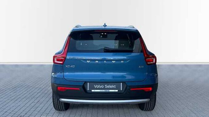 Volvo XC40 XC40 Core, B3 Mild hybrid, Gasolina