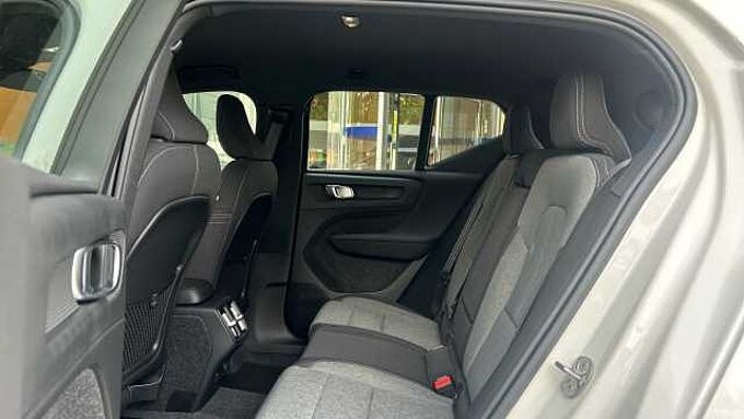 Volvo XC40 XC40 Core, B3 Mild hybrid, Gasolina