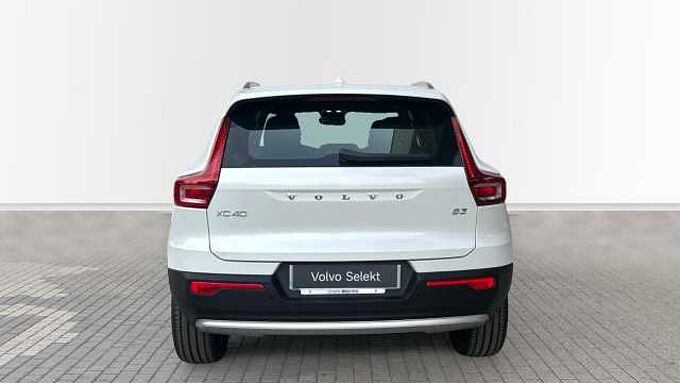Volvo XC40 XC40 Core, B3 Mild hybrid, Gasolina