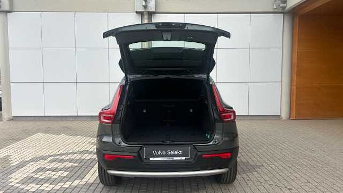 Volvo XC40 XC40 Core, B3 Mild hybrid, Gasolina