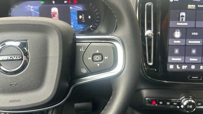 Volvo XC40 XC40 Core, B3 Mild hybrid, Gasolina