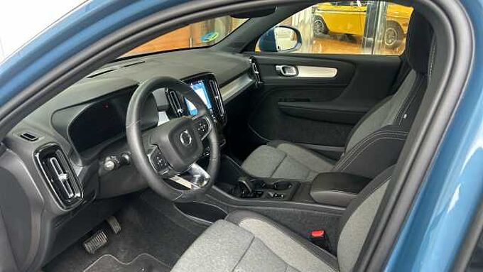 Volvo XC40 XC40 Core, B3 Mild hybrid, Gasolina