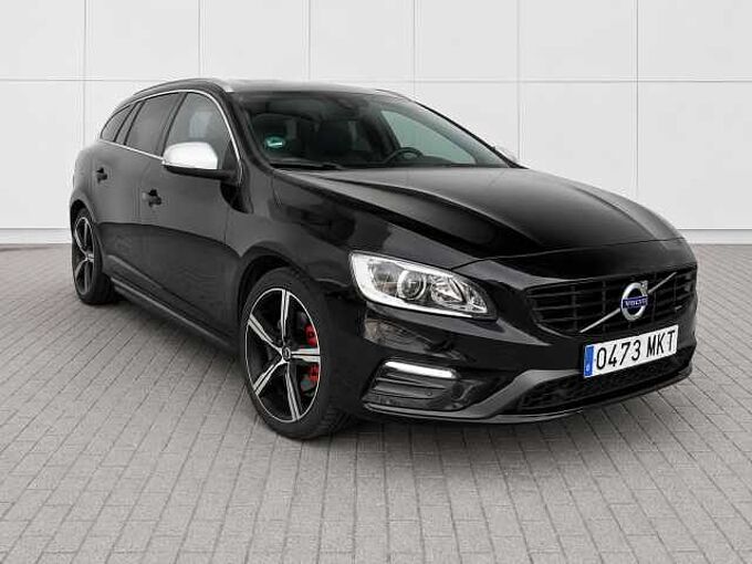 Volvo Montero 4d56 85kw V60 2.0 D4 R-DESIGN MOMENTUM 190 5P