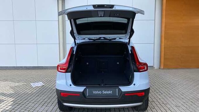 Volvo XC40 XC40 Core, B3 Mild hybrid, Gasolina