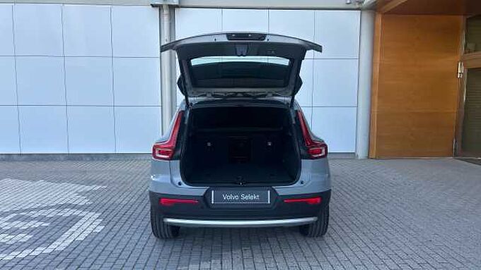 Volvo XC40 XC40 Core, B3 Mild hybrid, Gasolina
