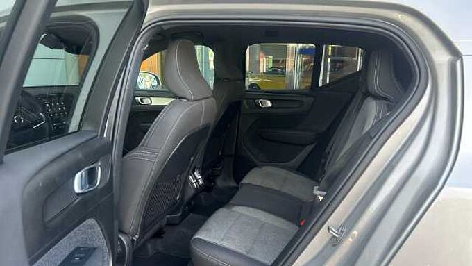 Volvo XC40 2.0 B3 CORE AUTO 163 5P